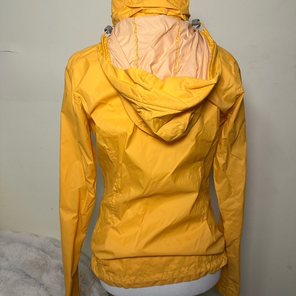 Columbia Women's Vibrant Yellow windbreaker - Picture 2 of 2